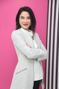 BÜYÜK GÖĞÜSLER KAMBURLUĞA NEDEN OLABİLİR !