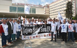 Sağlık Çalışanları ‘Beyaz Eylem’ yaptı