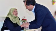 Başkan Güler, annelerin elini öpüp hayır duasını aldı