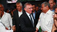 Seyhan’ın ilk iftarına Karalar ve Akay birlikte katıldı﻿