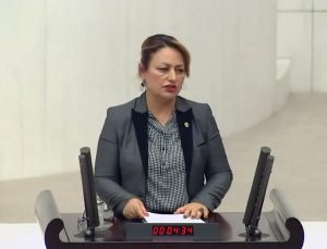 Bazı okullarda boş sınıflar, bazı okullarda yoğunluk var!