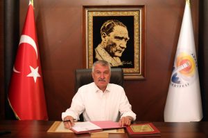 Başkan Zeydan Karalar, “Cümle alem biliyor ki Büyükşehir ve ASKİ’de çok sayıda bankamatikçi var.