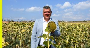 Ayhan Barut, ‘yerliyiz ve milliyiz’ diyenlere seslendi