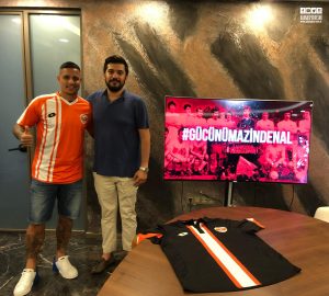 Roni Adanaspor’da!
