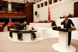 BAKAN YANLIŞ MI BİLİYOR, YANLIŞ MI YÖNLENDİRİLİYOR?