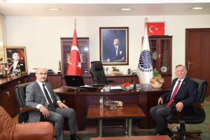 Vali Demirtaş’tan Akay’a iadeyi ziyaret