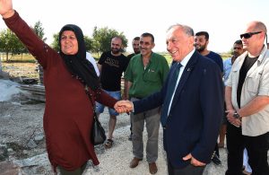 Akay, halkla buluştu, devam eden projeleri denetledi