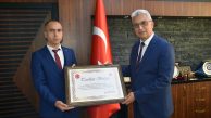 KIZILAY’DAN MİLLİ EĞİTİM’E ALTIN MADALYA