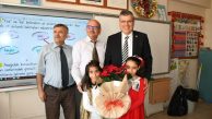 “Okul masrafları velilerin belini büküyor”