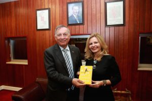 Seyhan’dan Anne-Babalar için Konferans