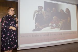 Yaşlı Hasta İle İletişim Becerisi…