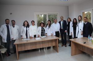 Kurs Seyhan’dan, ders Akay’dan