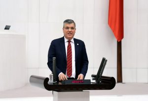 “Çiftçilerimiz dört gözle zararın karşılanmasını bekliyor”
