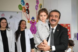 Çocuklara diş sağlığının önemi anlatıldı