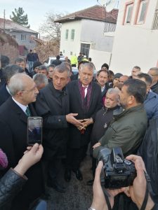 Karalar ve KLılıçdaroğlu Deprem bölgesinde.