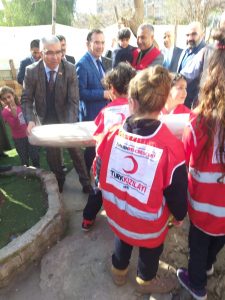 Minik Eller  Kızılay İle Birleşti