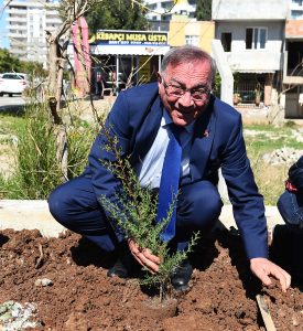 Seyhan, 7’den 77’ye halkın hizmetinde