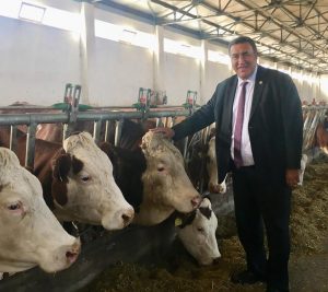Gürer “Süt üreticisi diken üzerinde”