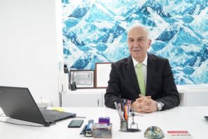 HAMİLELİKTE BESLENME NASIL OLMALI ?