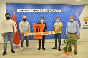 AK Parti Adana İl Başkanı Mehmet Ay, taraftar temsilcileriyle bir araya geldi