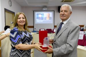 Seyhan’dan “Emekçilere” vefa