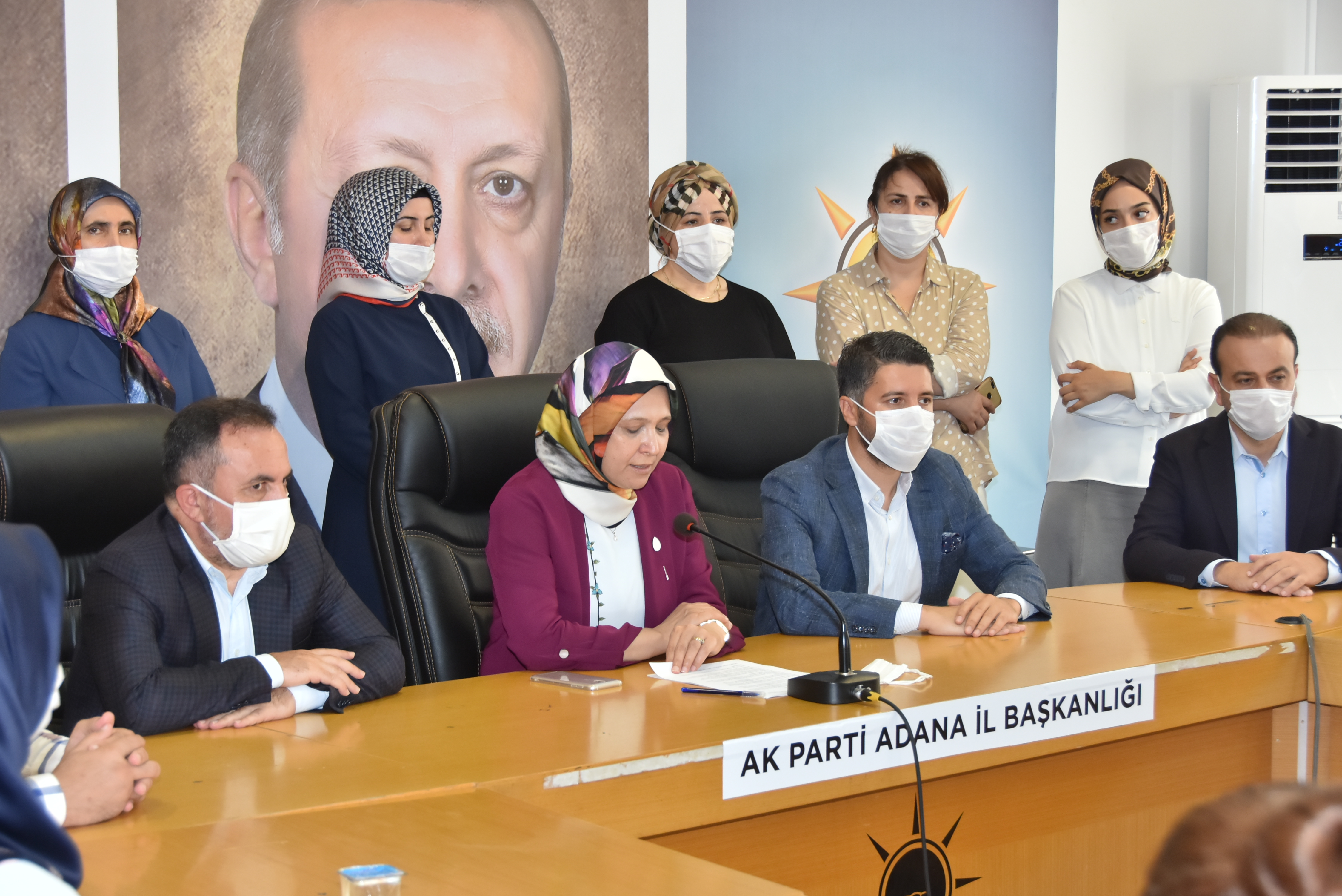 AK PARTİ ADANA KADIN KOLLARI BASIN AÇIKLAMASI