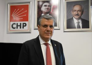 Ayhan Barut’tan 30 Ağustos kutlaması