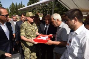 Şehit babası cezaevinde”