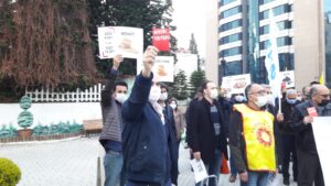 KURU EKMEK ZAMMINA HAYIR! SEFALET ÜCRETİNİ KABUL ETMİYORUZ EK ZAM İSTİYORUZ!