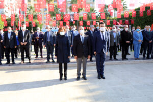CHP’DE KURTULUŞ BAYRAMI COŞKUSU