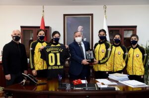BAŞKAN AKAY’DAN GENÇ SPORCULARA TAM DESTEK