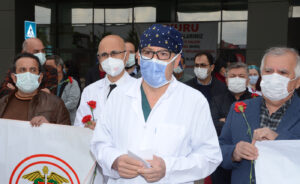 1 NİSAN’ PANDEMİDE YİTİRİLEN HEKİMLERİ ANMA GÜNÜ