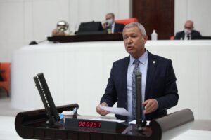 KOBİ’LERİN BANKALARA BORCU 965 MİLYAR LİRAYA ÇIKTI ﻿