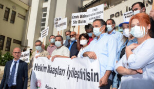 Doktorlar Kararlı; “Hekim maaşları iyileştirilsin!”