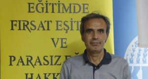 Öğretmene yapılan saldırıyı şiddetle kınıyoruz.
