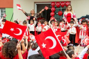 SEYHAN’DA CUMHURİYET COŞKUSU BİR BAŞKA GÜZEL