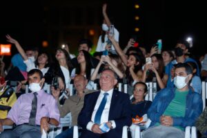 AKAY, “ARTIK GENÇLER BİZİ DEĞİL BİZ GENÇLERİ TAKİP EDECEĞİZ”