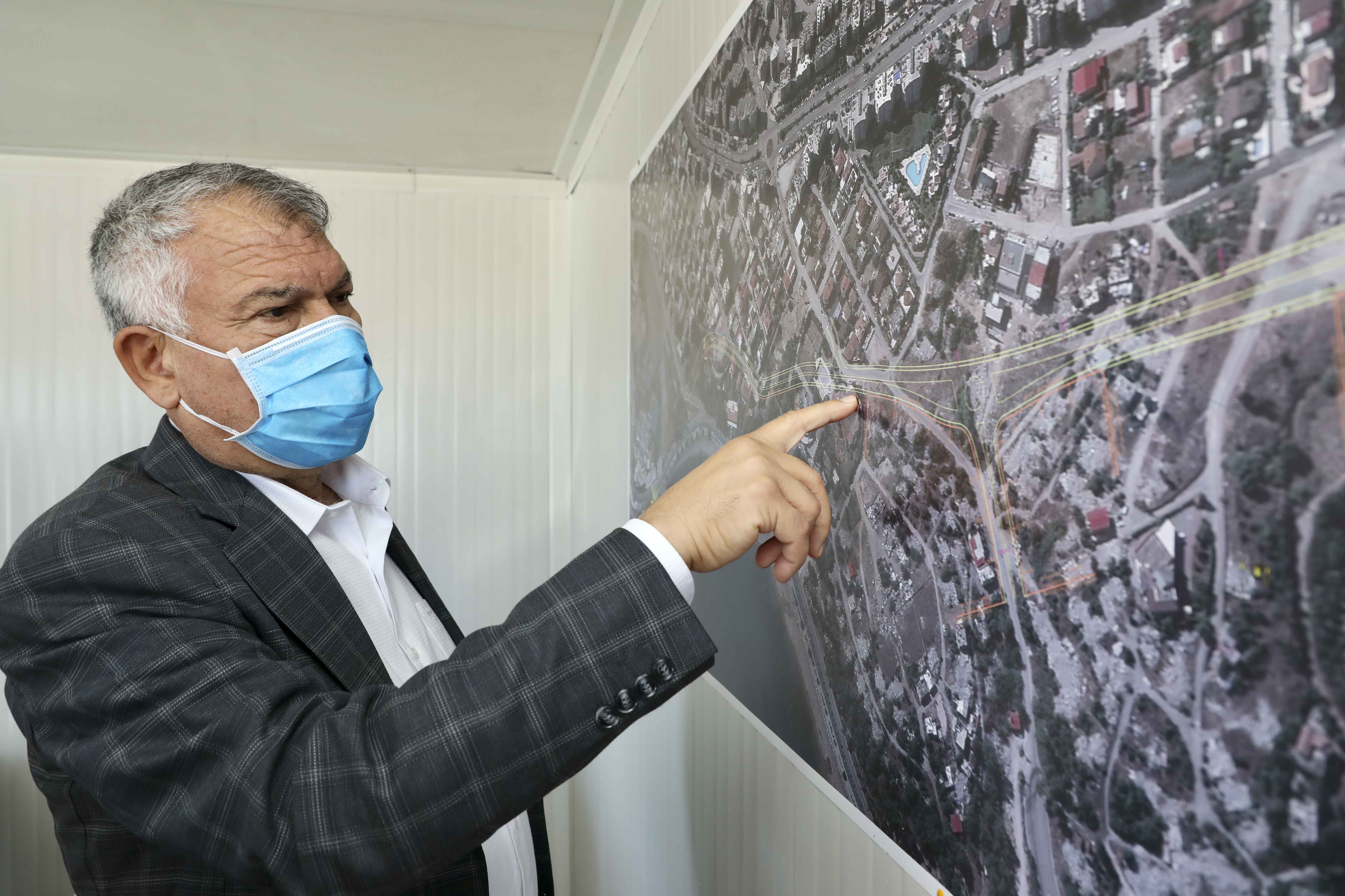 Başkan Zeydan Karalar kentin trafik sorununu azaltmak için sahada