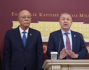 AKP İKTİDARI ŞIMARIKLIĞI BİR YANA BIRAKARAK, AYAĞI YERE BASMALIDIR!