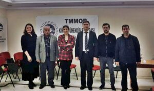 MÜHENDISLERIN IŞ BULAMAMASI ÜRETIMDEN,  KALKINMADAN,  KOPTUĞUMUZU GÖSTERİYOR