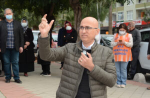 Hekim ve Sağlık Çalışanları 2 Gün İş Bıraktı