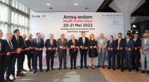 ﻿SAĞLIK TURİZMİ FUARI’IN AÇILIŞI MUHTEŞEM OLDU AMA ZİYARETÇİ SAYISI FİYASKO…