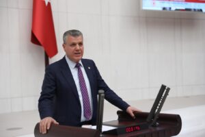 “Türkiye’yi iflas noktasına getirdiler”