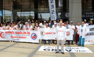 GECESİ GÜNDÜZÜ OLMAYAN SAĞLIK ÇALIŞANLARI HAK ARAYIŞINDA