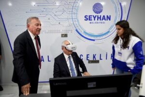 KILIÇDAROĞLU’NDAN SEYTİM’E VE SANAT EVİ’NE TAM NOT