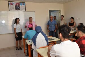 Ceyhanlı gençler, Hülya Erdem’le daha iyi bir geleceğe taşınıyor