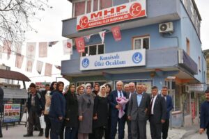 Yusuf KANLI, teşkilatları geziyor: Çalınmadık kapı, dokunmadık el bırakmayın