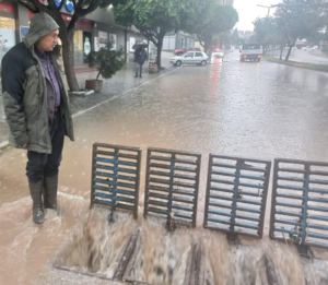 Aşırı yağış nedeniyle Büyükşehir teyakkuzda