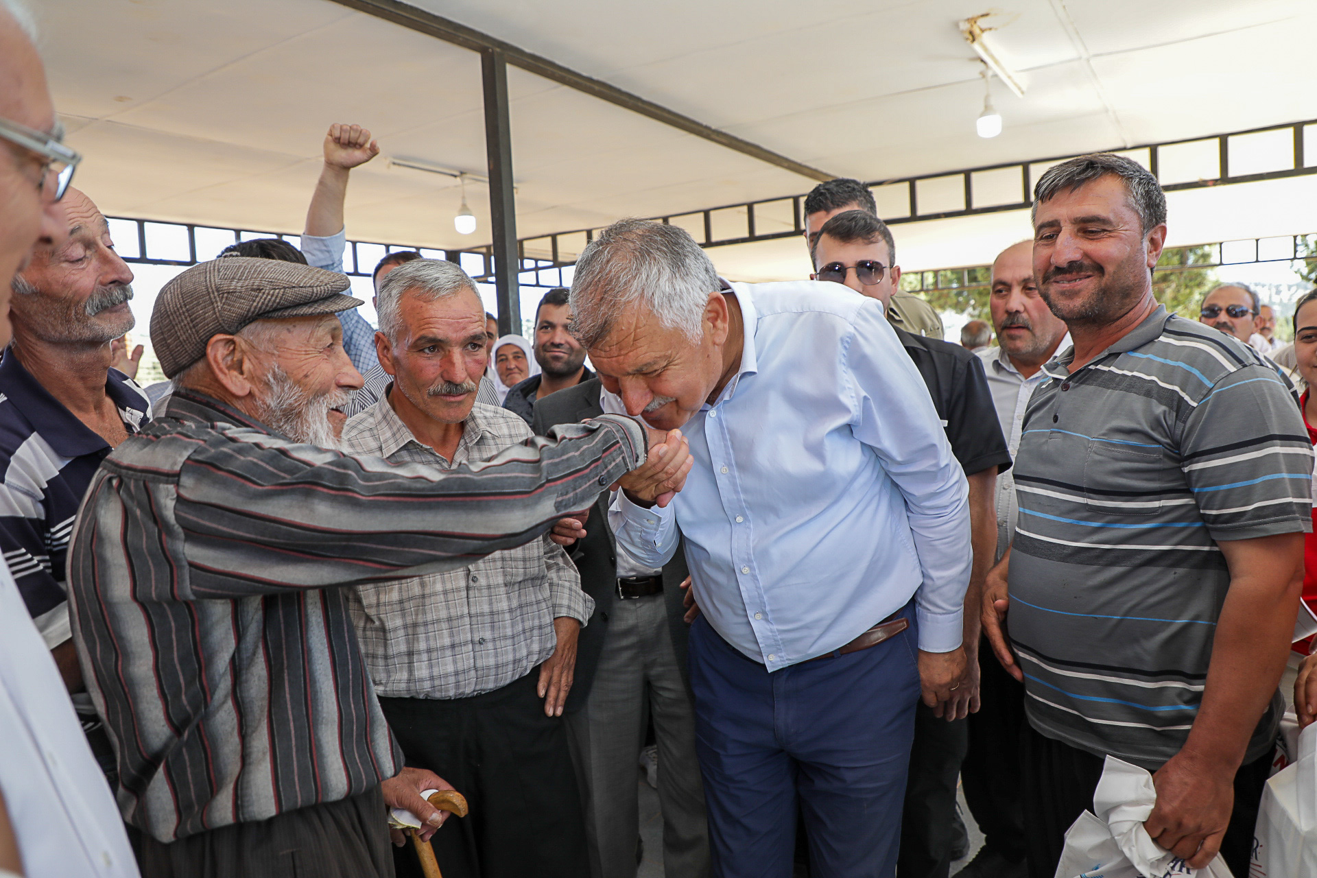 Saimbeyli ve Kozan’da Zeydan Karalar sevgisi