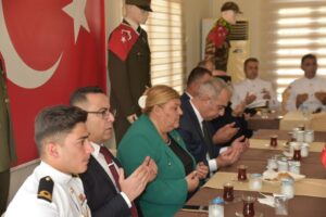 Hülya Erdem’den şehitlere saygı, “Kahramanlarımız başımızın tacıdır”